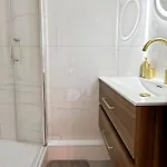 La White Box